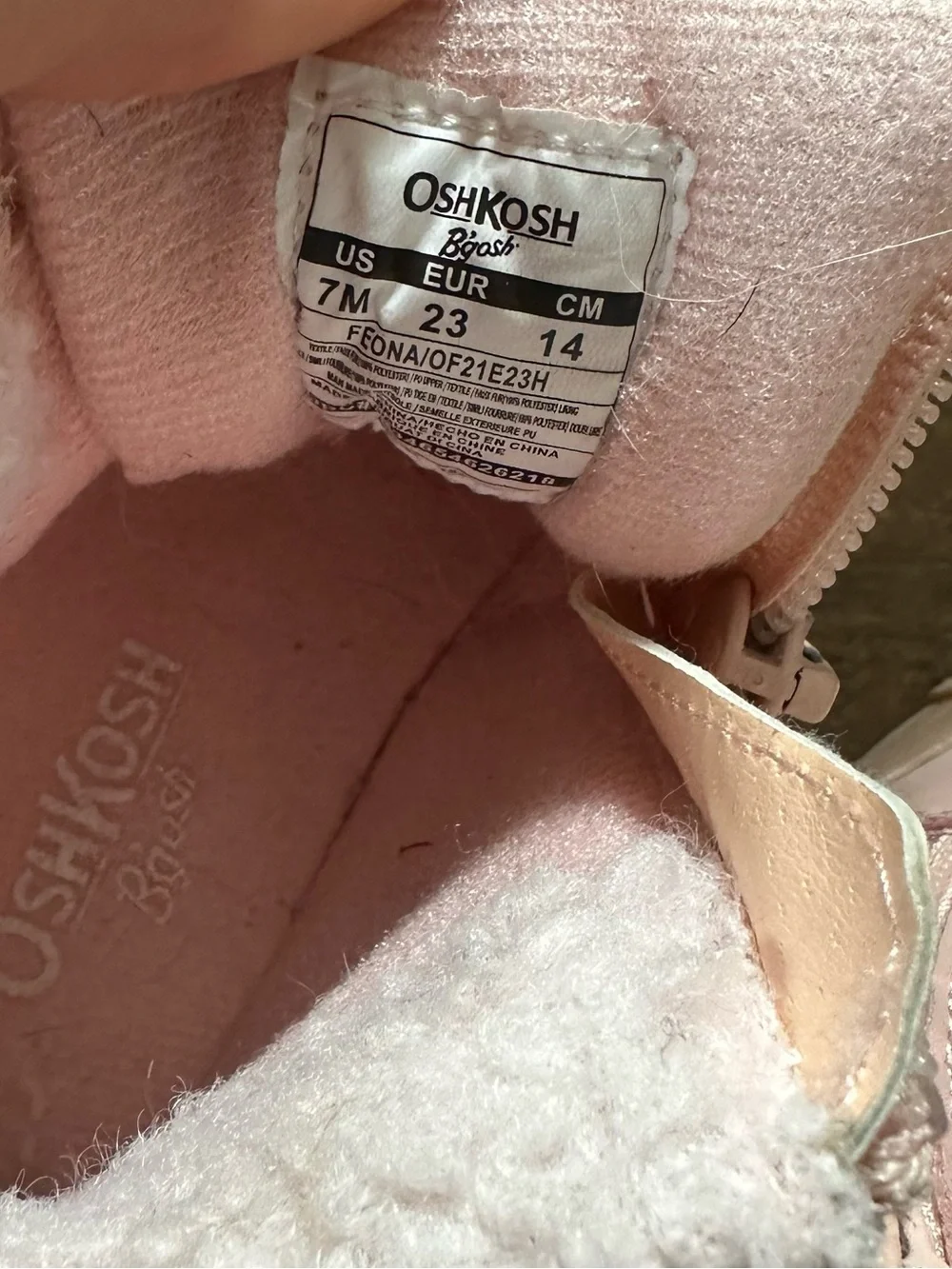 Like New Oshkosh Feona side zip fur top sneaker/ boots